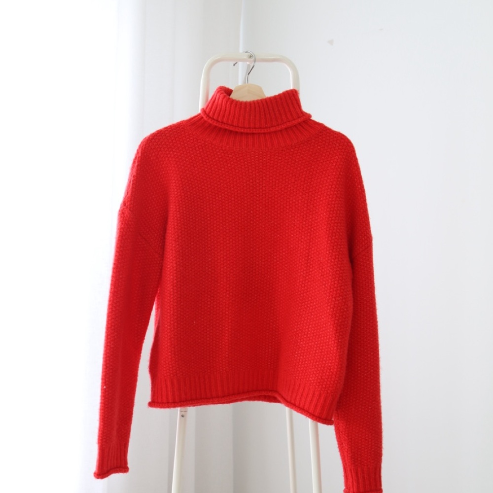 NWT Kut from the Klotch Red Turtleneck Sweater